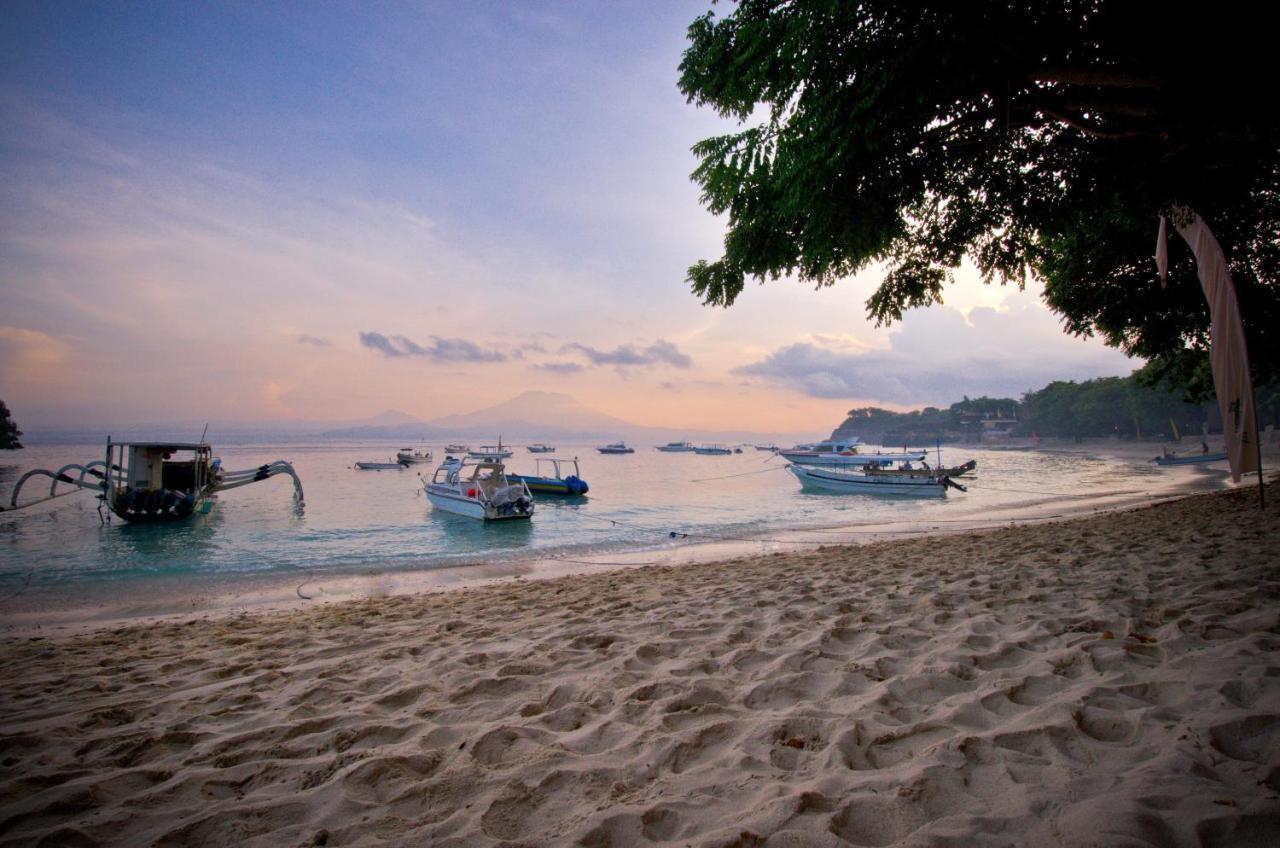 Lumbung Bali Huts Hotel Lembongan Buitenkant foto